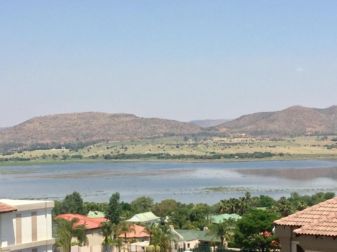 Hotel Re-Union Vacations à Hartbeespoort Extérieur photo