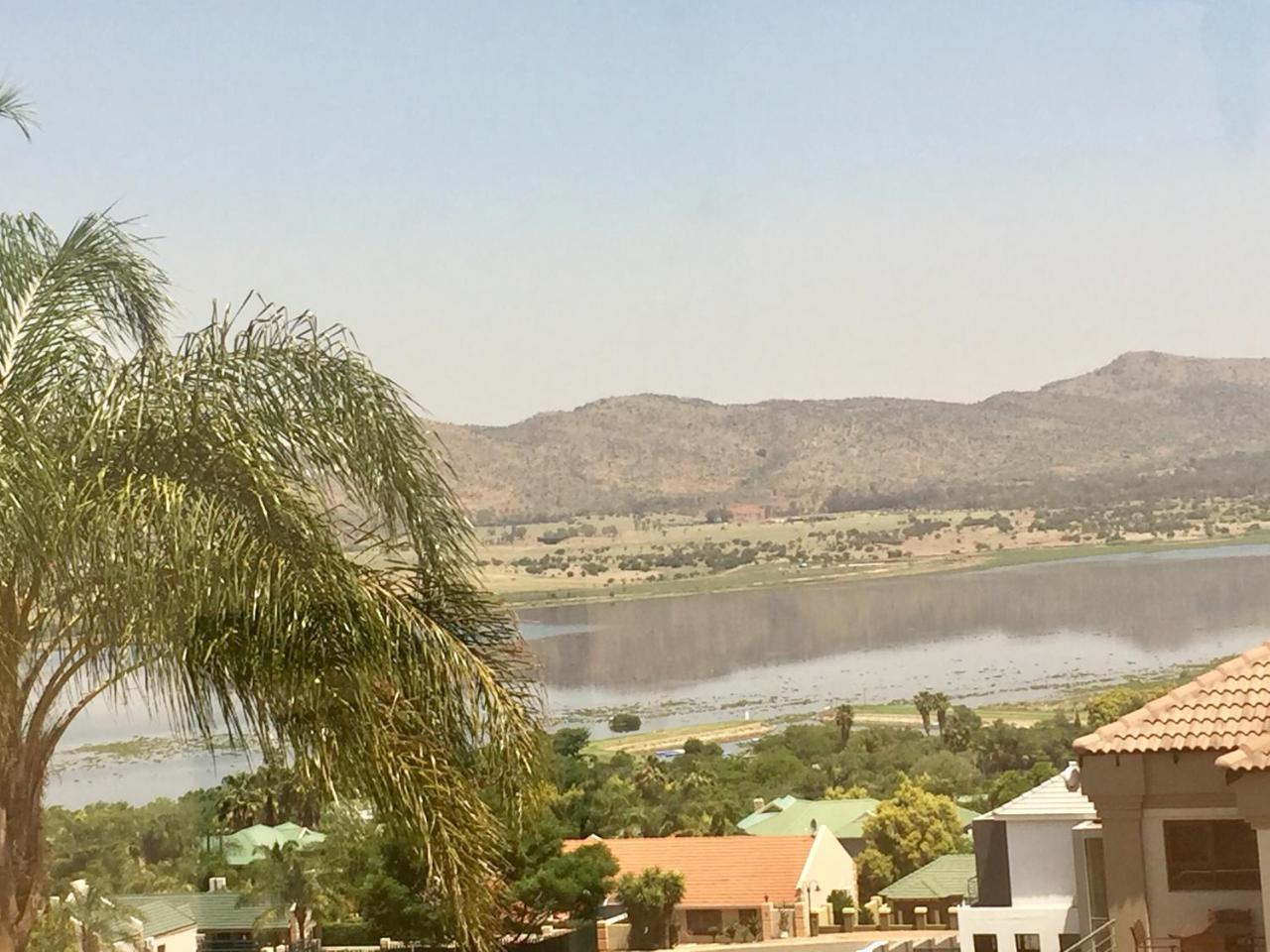 Hotel Re-Union Vacations à Hartbeespoort Extérieur photo
